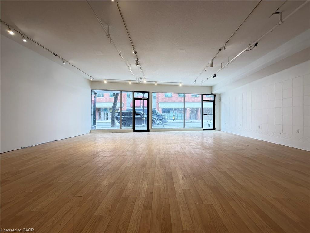 271 King Street E Property Photo 8