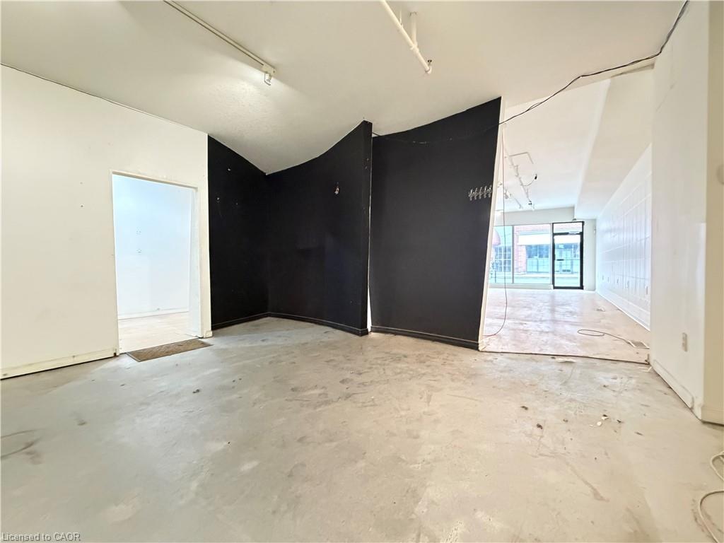 271 King Street E Property Photo 13
