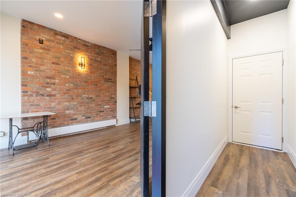 299 James Street N Property Photo 6
