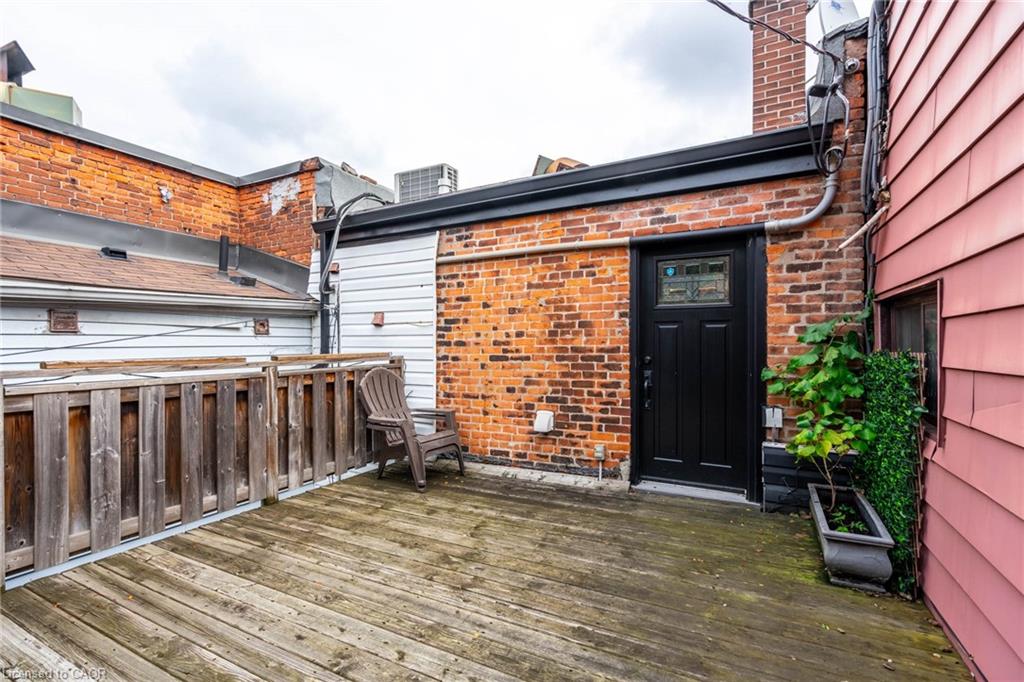 299 James Street N Property Photo 38