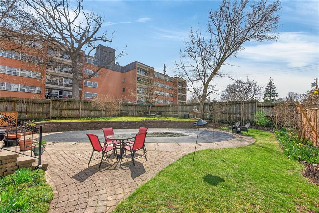 158 Talbot Street N Property Photo 48