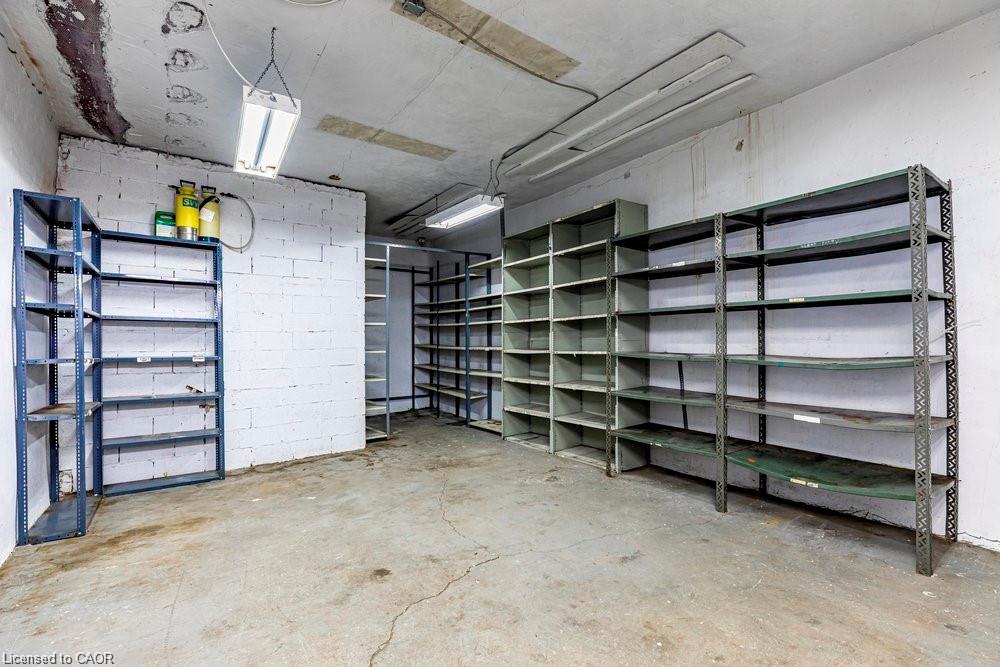 955 Barton Street E Property Photo 9