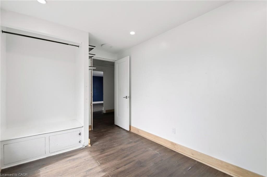 8 Huronia Court Property Photo 20