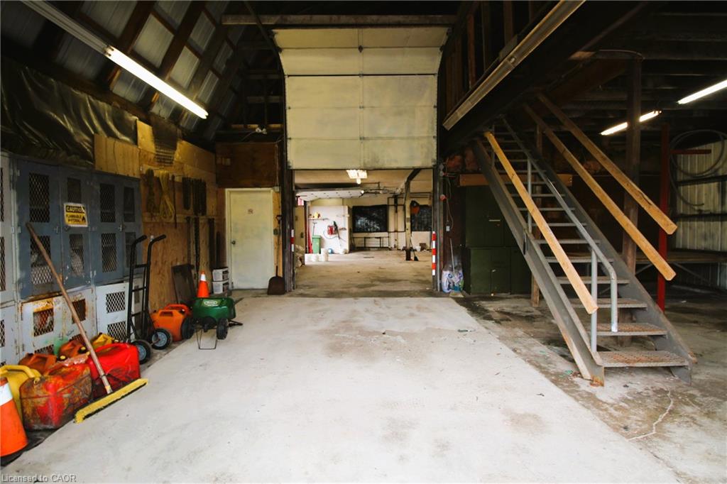 481 Garner Road E Property Photo 9