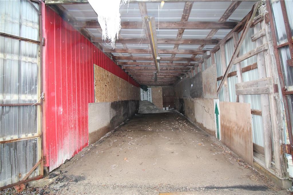 481 Garner Road E Property Photo 11