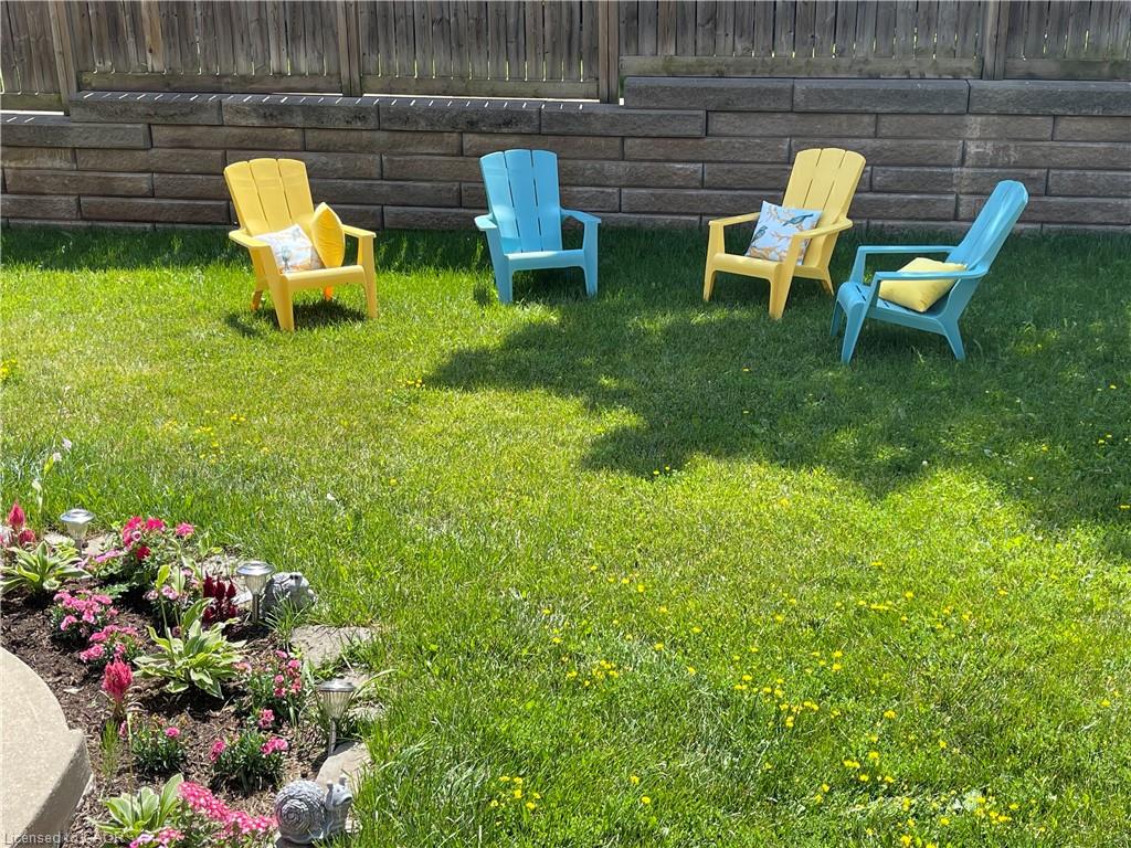 2415 Bankside Drive Property Photo 4