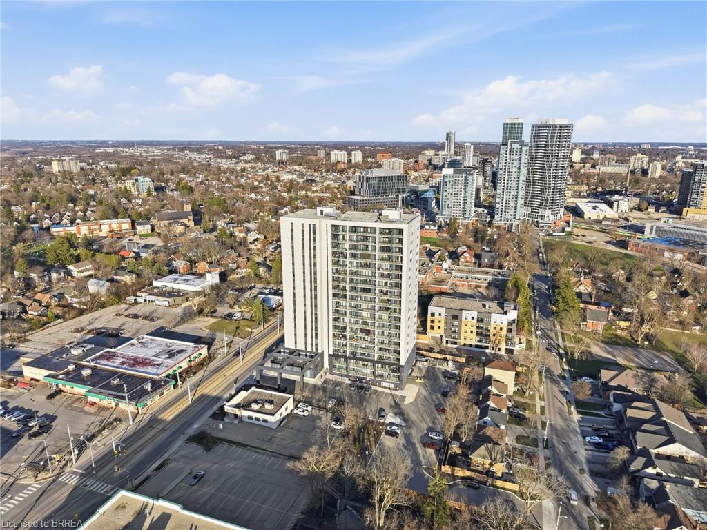 107-741 King Street W Property Photo 29