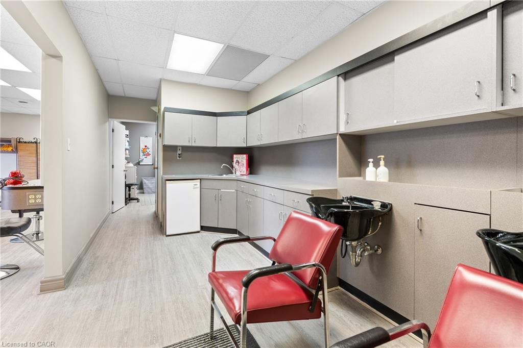 10 Glebe Street Property Photo 14