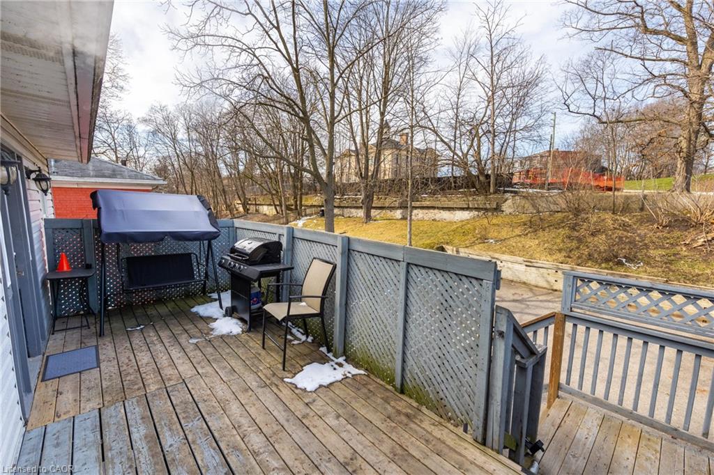 10 Glebe Street Property Photo 19