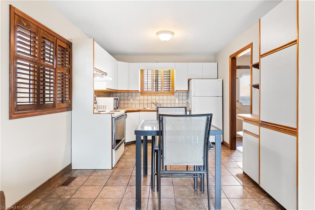 10 Glebe Street Property Photo 24