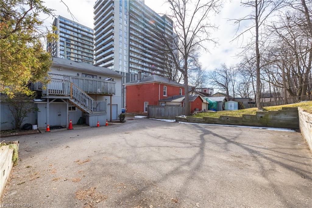 10 Glebe Street Property Photo 36