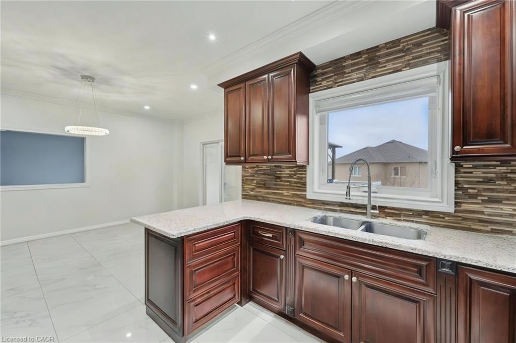 717 Vaughan Mills Road Property Photo 12