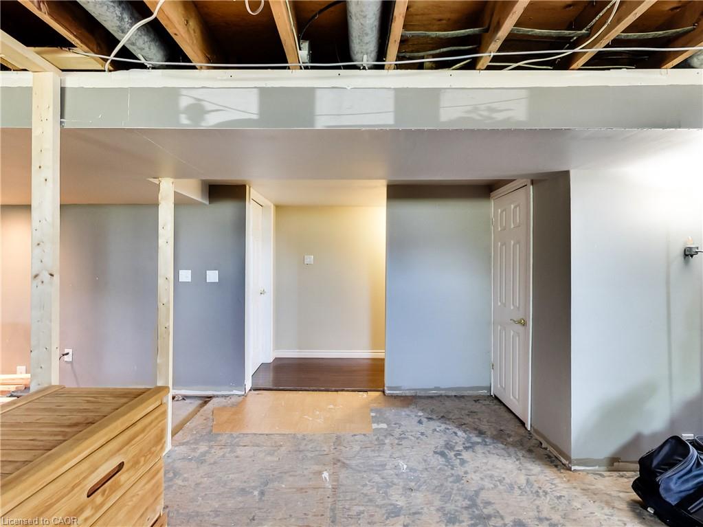 9183 Silver Street Property Photo 32