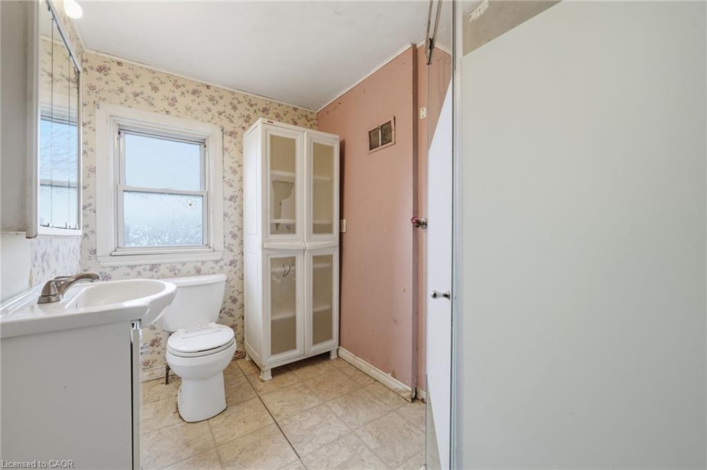 345 Linwood Avenue Property Photo 7