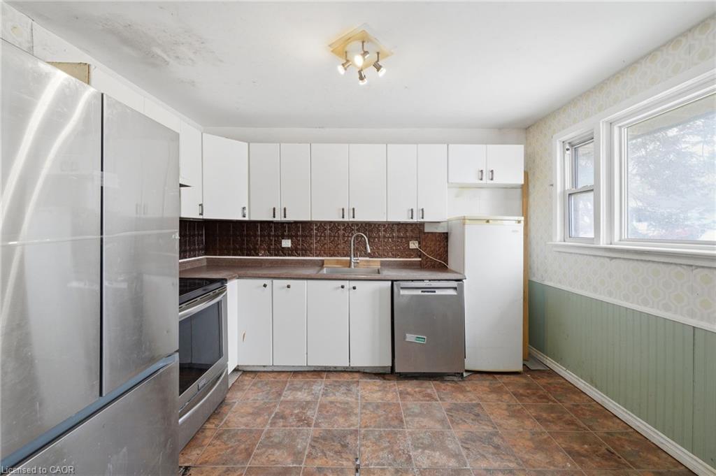 345 Linwood Avenue Property Photo 25