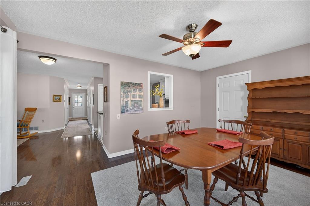 232 Silverbirch Boulevard Property Photo 16