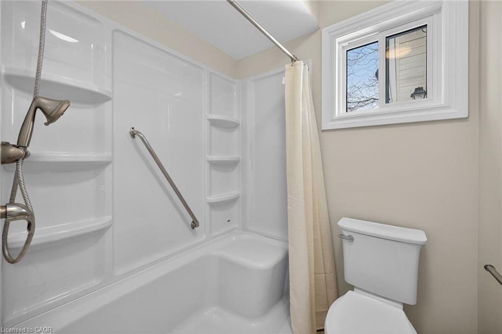 232 Silverbirch Boulevard Property Photo 24