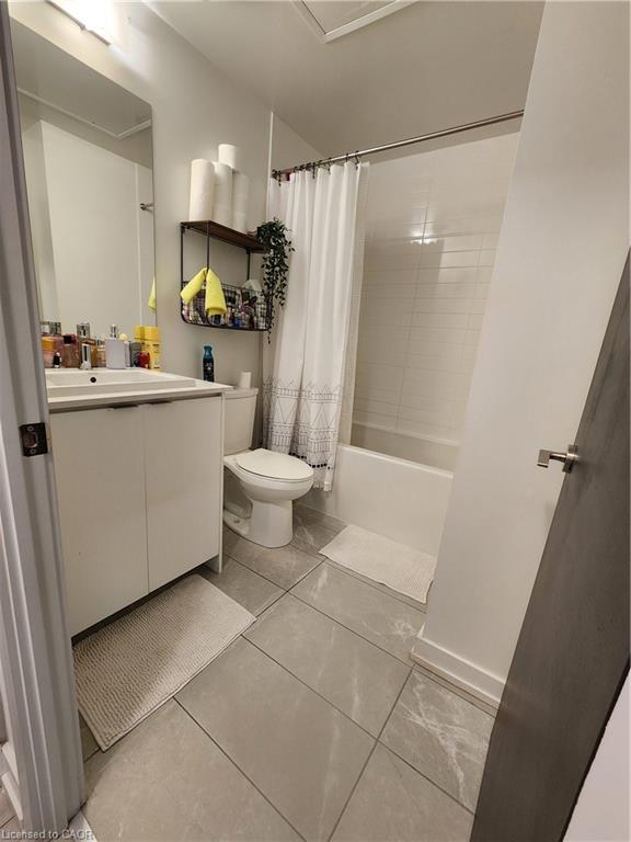 228-55 Duke Street W Property Photo 13