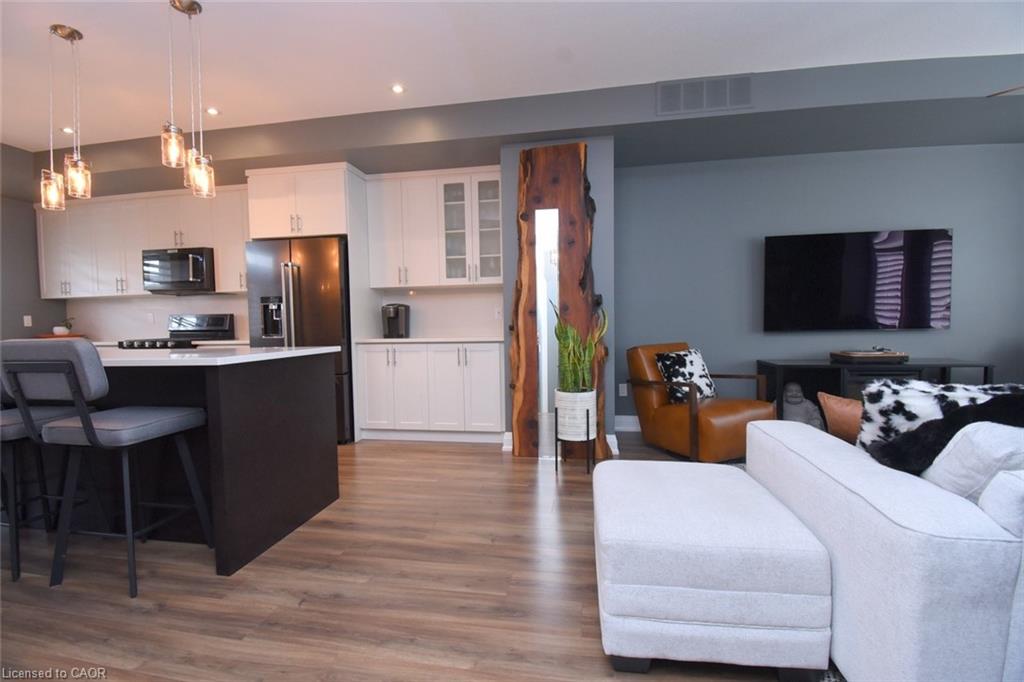 2-2362 New Street Property Photo 8