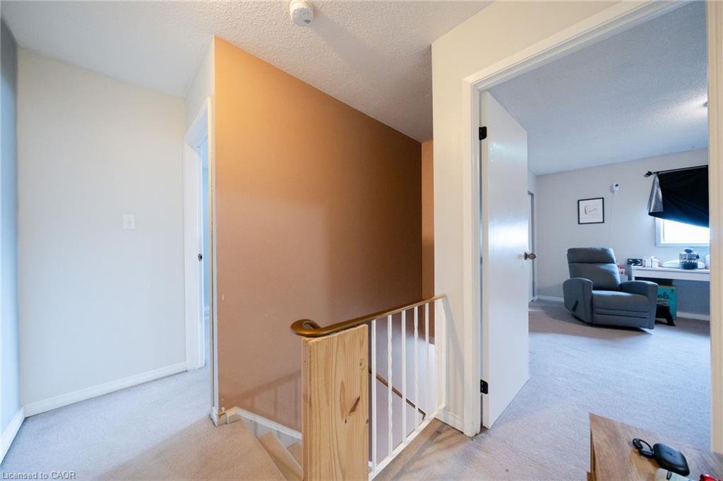 4-391 Pioneer Drive Property Photo 16