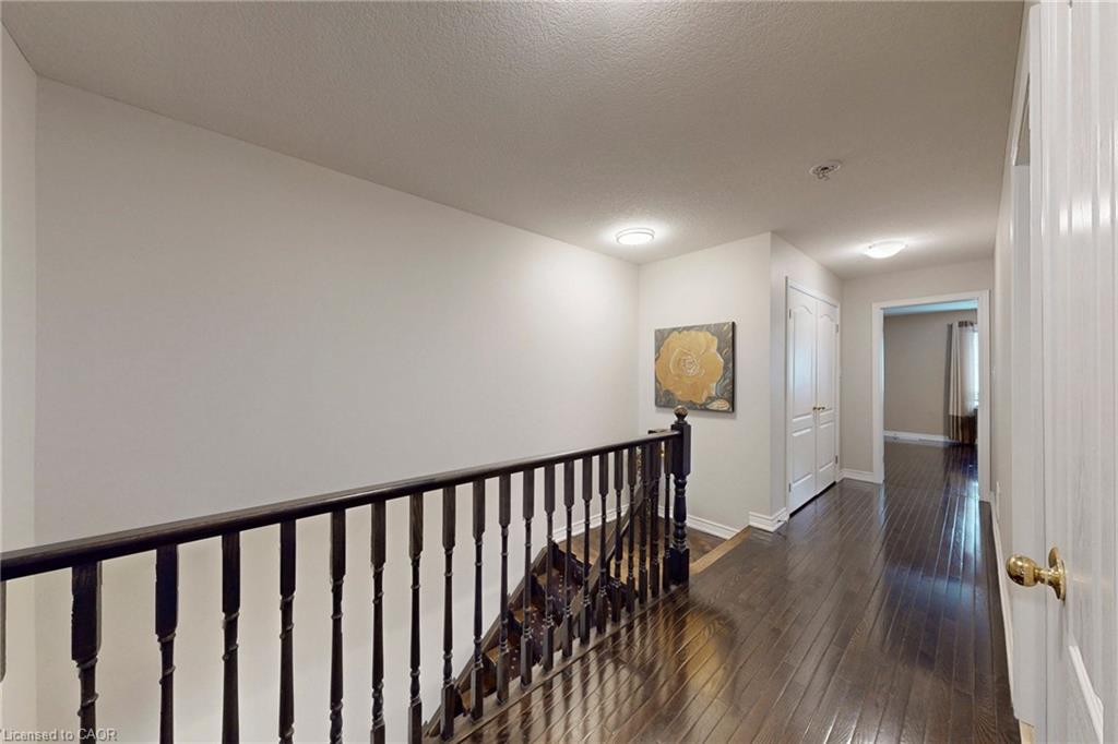 34 Forest Valley Crescent Property Photo 23
