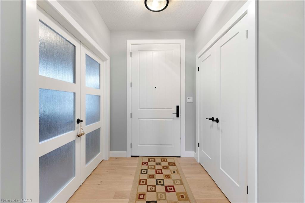 160 Hemlock Street Property Photo 2