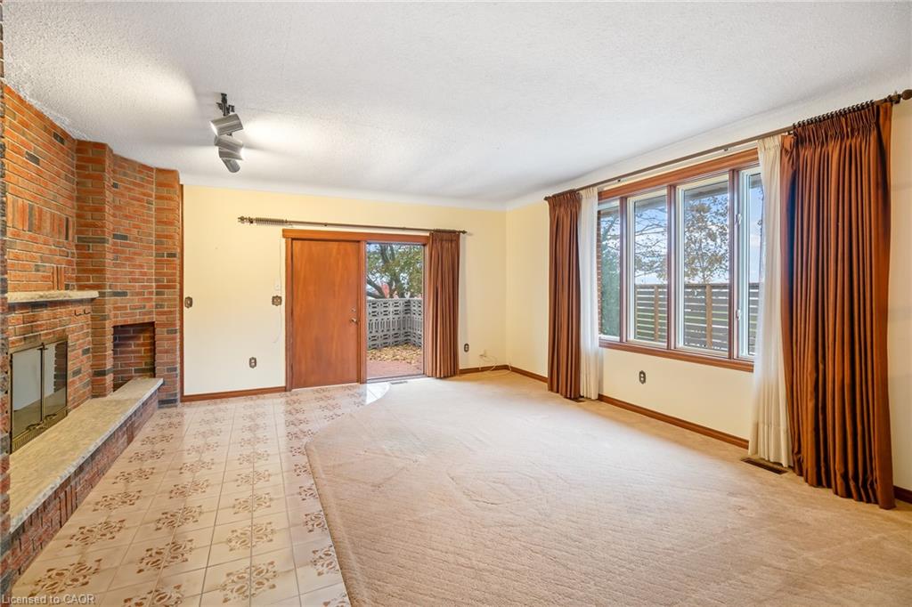 85 Westgate Park Drive Property Photo 12
