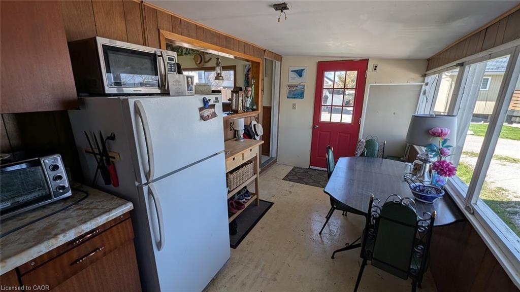 9/11 Marilyn Drive Property Photo 5