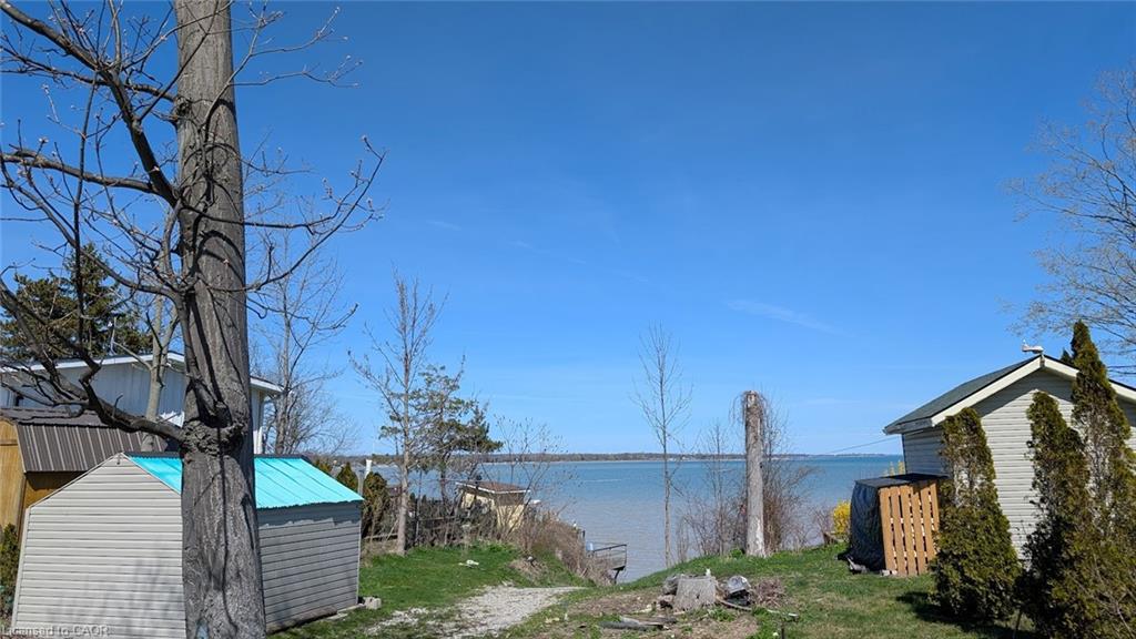 9/11 Marilyn Drive Property Photo 15