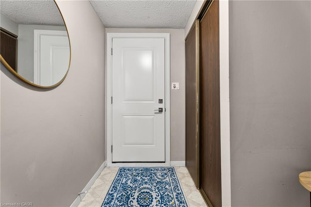 N1-444 Stone Church Road W Property Photo 6