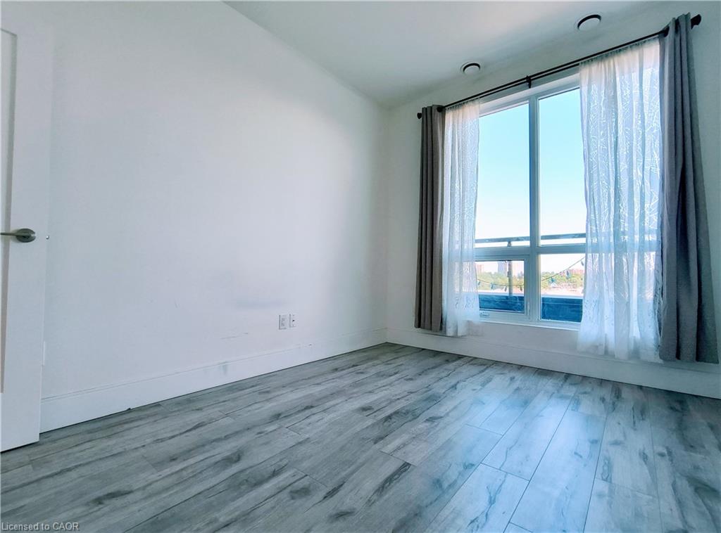 602-15 Prince Albert Boulevard Property Photo 8