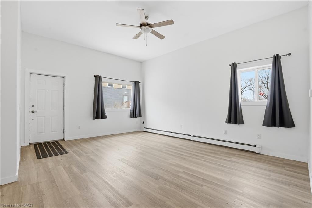 14 Avenue Place Property Photo 2