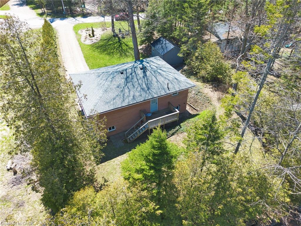 122 Hemlock Street Property Photo 4