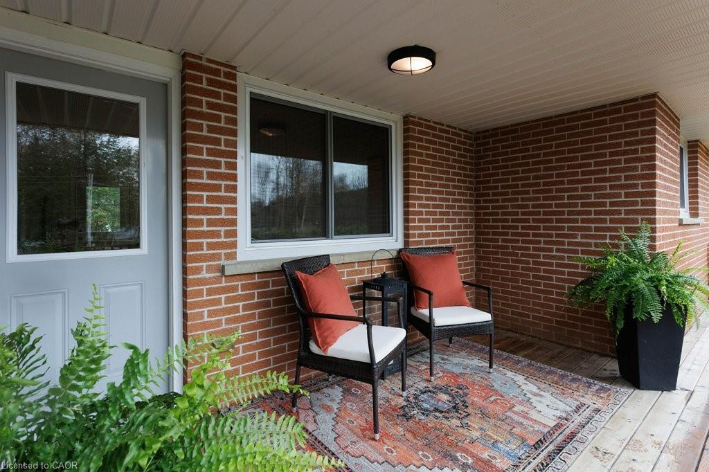 122 Hemlock Street Property Photo 8
