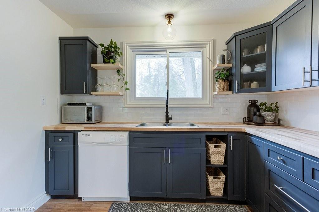 122 Hemlock Street Property Photo 14