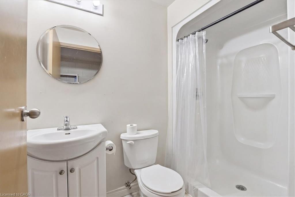 401-253 Lester Street Property Photo 16