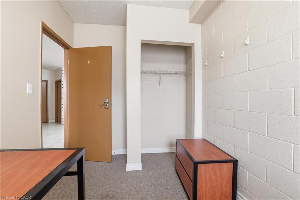 401-253 Lester Street Property Photo 18
