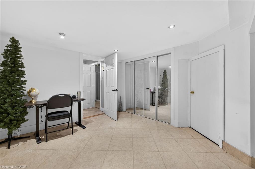 249 Lloyminn Avenue Property Photo 39