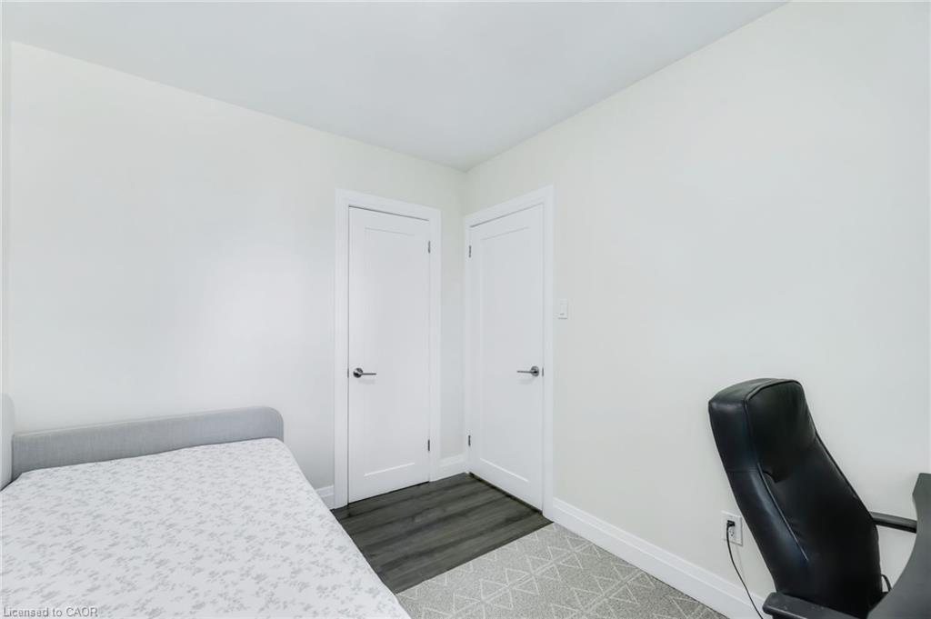 18 Tweedsmuir Avenue Property Photo 13