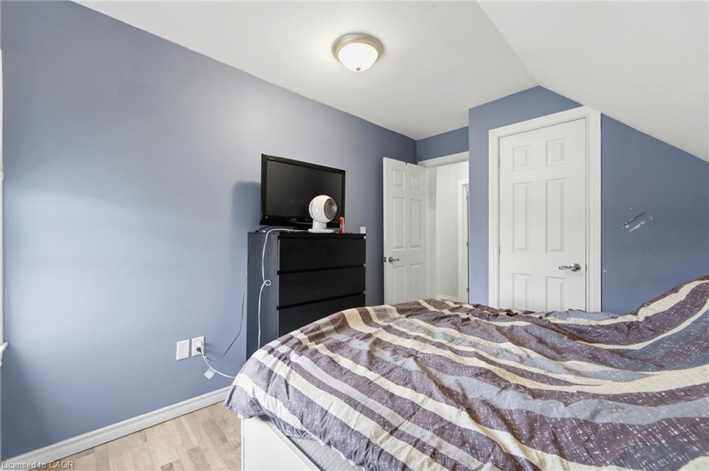 99 Robins Avenue Property Photo 16