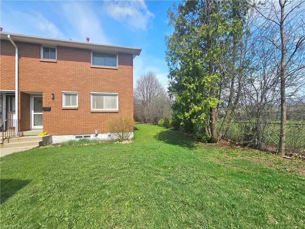 6-161 Berkindale Drive Property Photo 1