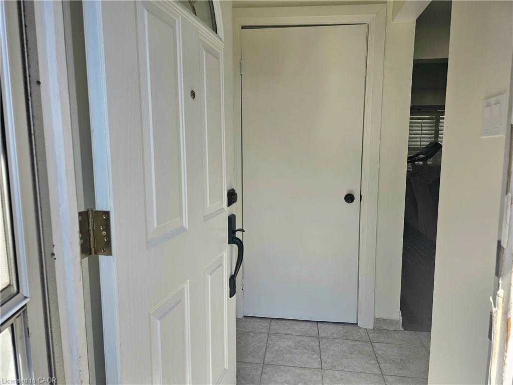 6-161 Berkindale Drive Property Photo 5