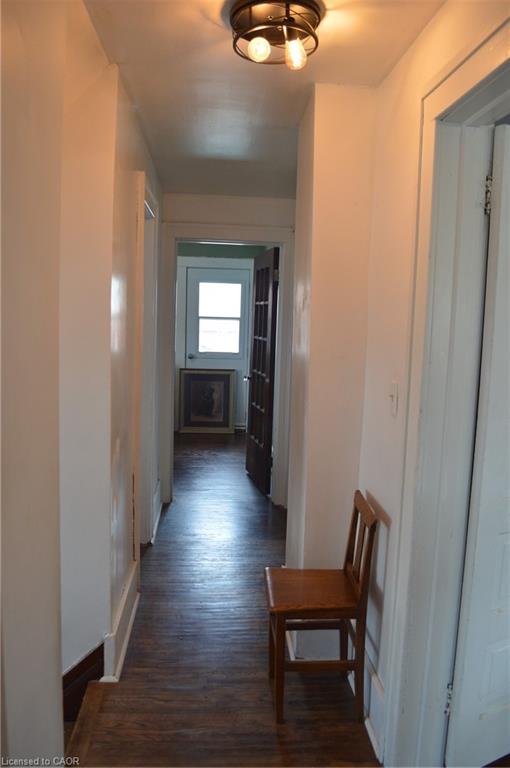 73 Talbot Street S Property Photo 21