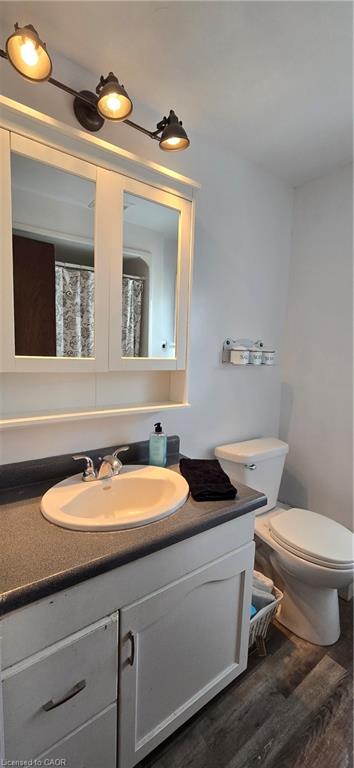 73 Talbot Street S Property Photo 30