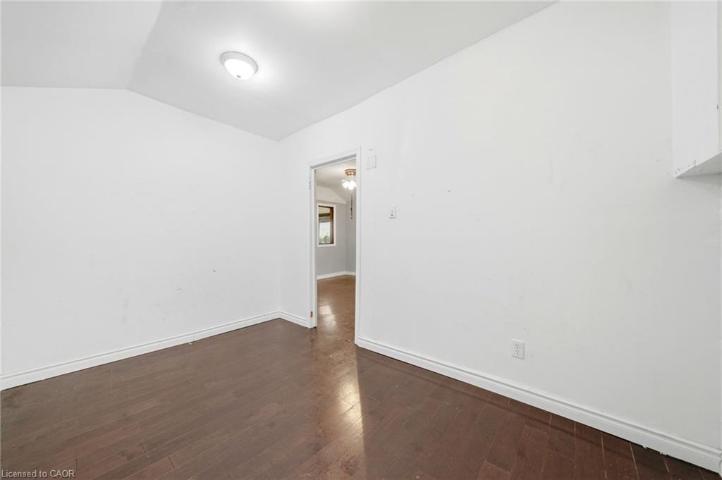 795 Third Avenue Property Photo 16