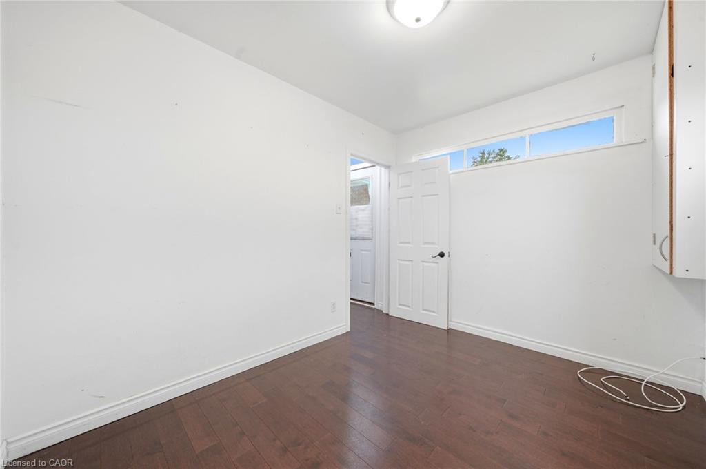 795 Third Avenue Property Photo 18