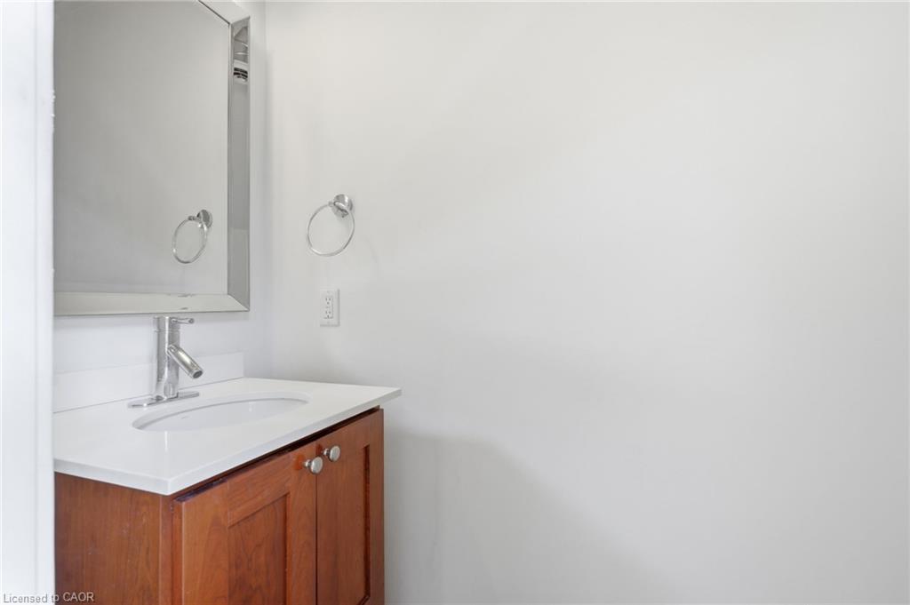 302-193 King Street E Property Photo 13