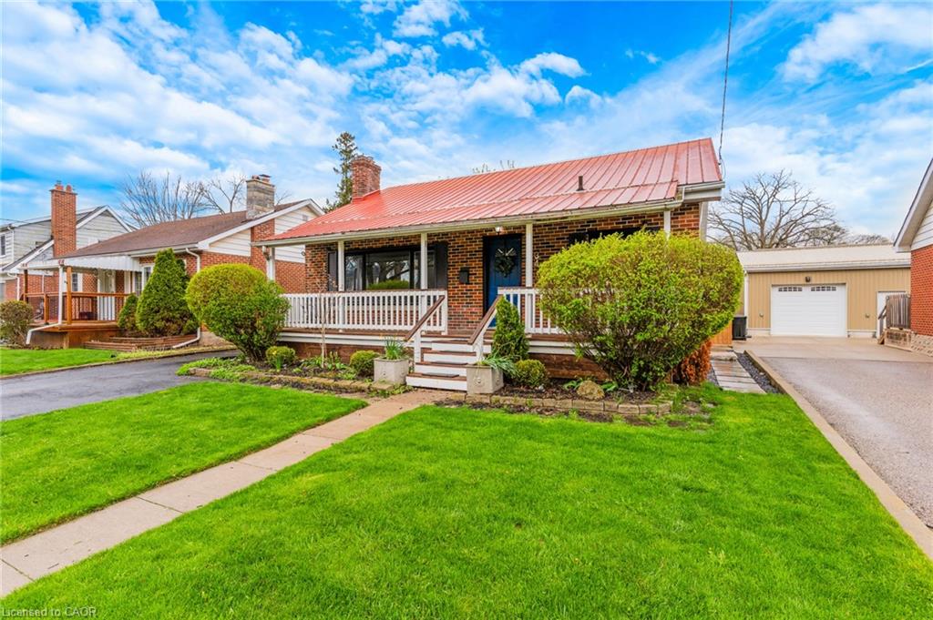 34 Christopher Drive Property Photo 3