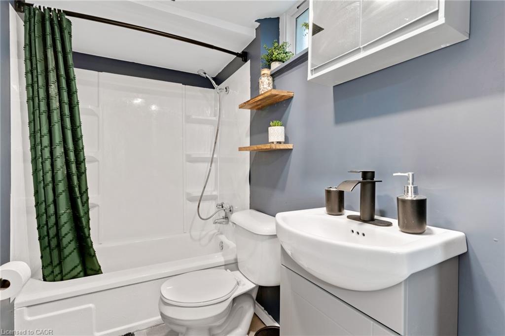 34 Christopher Drive Property Photo 29