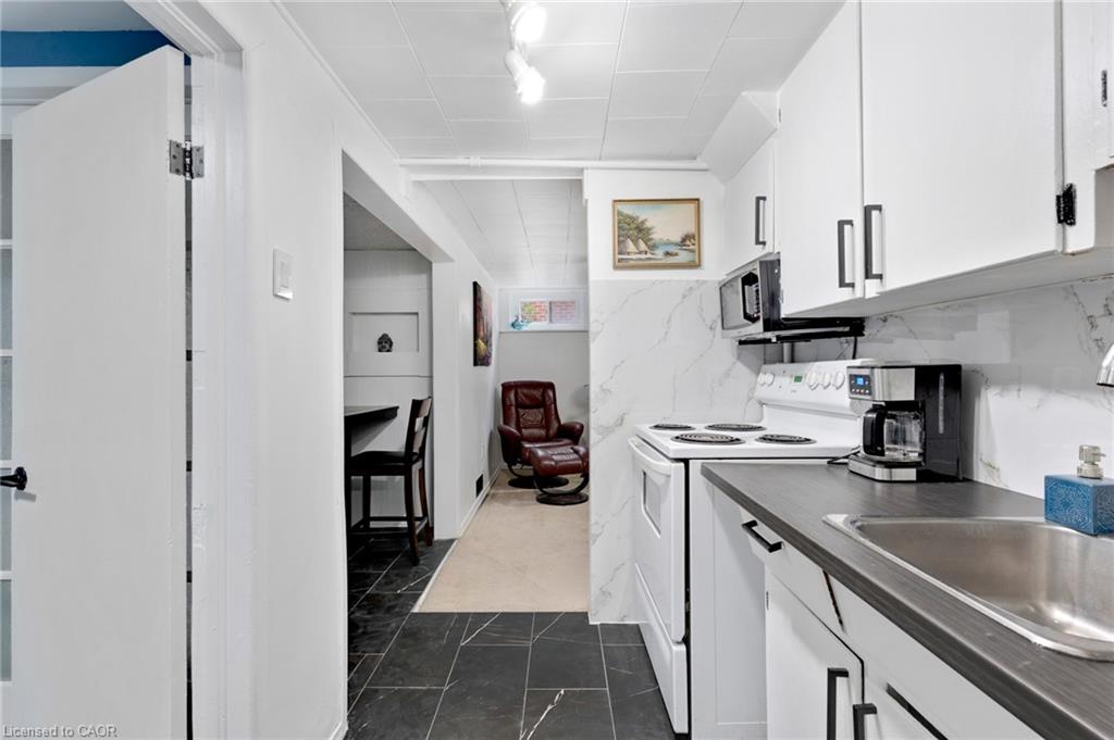34 Christopher Drive Property Photo 31